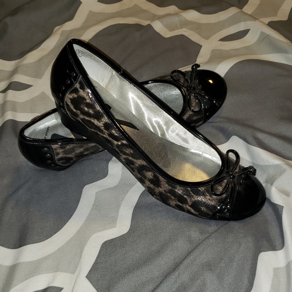 Gray animal print wedge ballet slipper